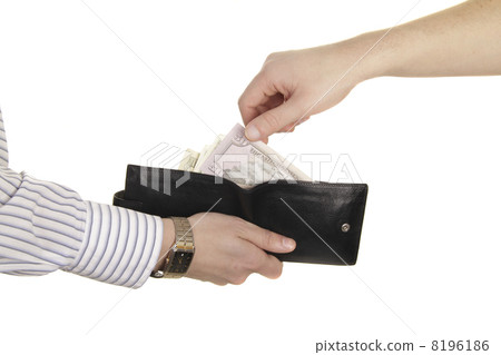 man take 50 dollars from purse of his partner 8196186