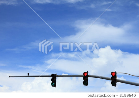 Blue sky and signal 8199640