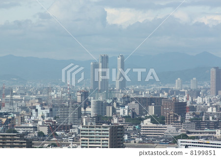 Osaka City Osaka Circular Line High-rise building in front of Taisho station 8199851