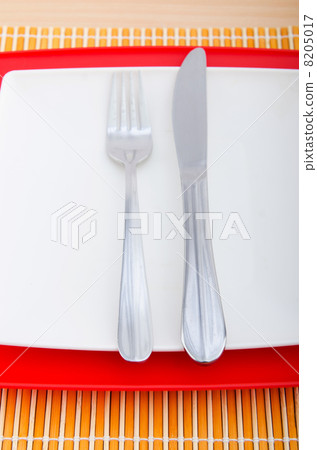 Table setting with knife and fork 8205017