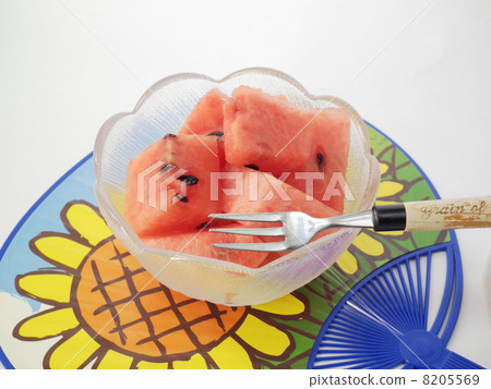 A watermelon 8205569