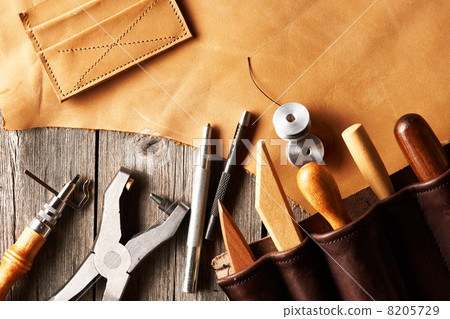Leather crafting tools 8205729