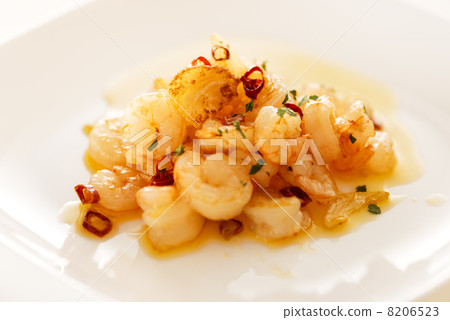 Shrimp ahilljob (dish serving) Shrimp ahilljob (dish serving) 8206523