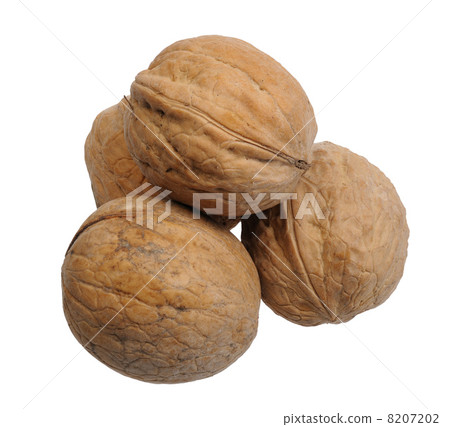 Pyramid of walnuts Pyramid of walnuts 8207202