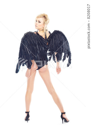 Fallen angel 8208017