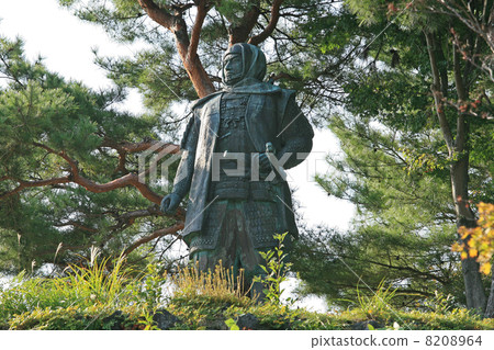 Uesugi Kenshin statue 8208964