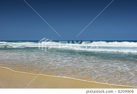 Blue beach 8209906