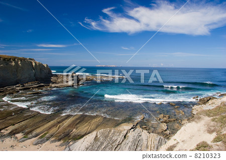 Beautiful Beach 8210323
