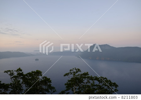 摩週湖 8211803