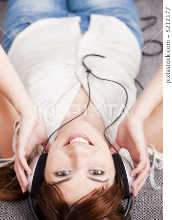 Girl listen music Girl listen music 8212177