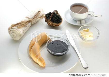 breakfast with elderberry jam 8221306