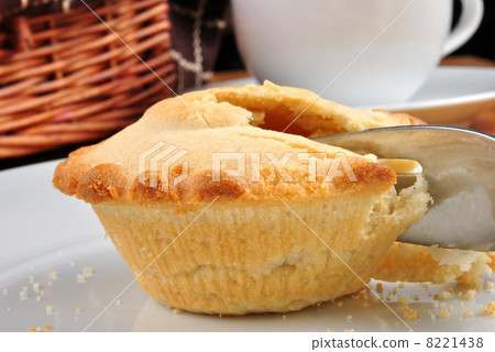 fresh home made apple pie on a plate fresh home made apple pie on a plate 8221438