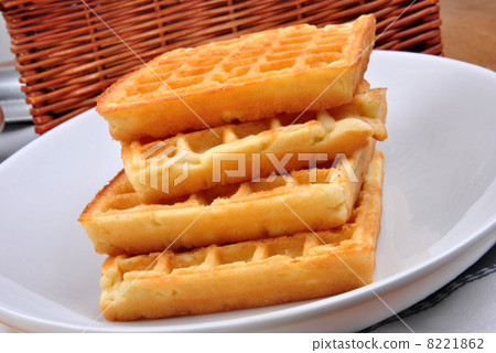 home made wafer on a white plate 8221862