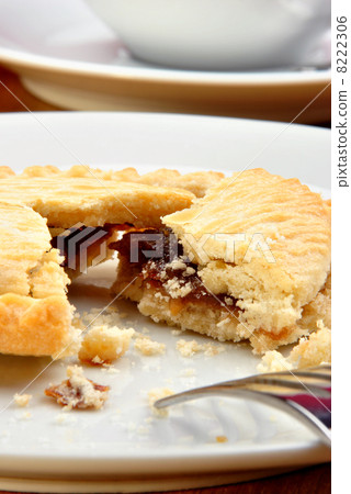 home made mince pie on a plate home made mince pie on a plate 8222306