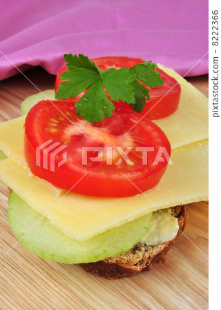 sandwich with some mature organic cheddar cheese 8222366
