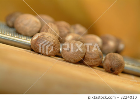 nutmeg, good to have it in every kitchen nutmeg, good to have it in every kitchen 8224010