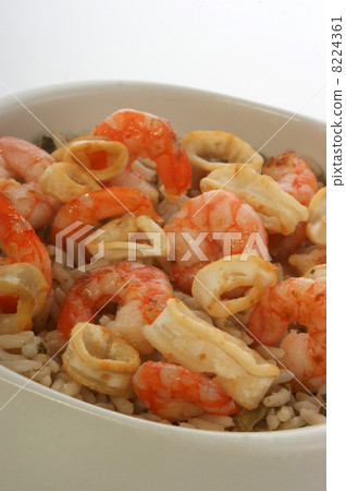 organic rice with grilled prawn and onion organic rice with grilled prawn and onion 8224361