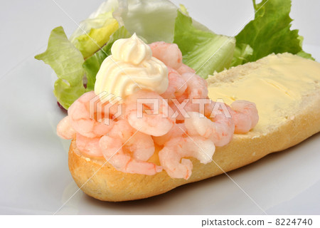 some fresh organic prawns with mayonnaise and salad 8224740