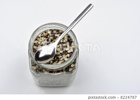 urid dall chilka, organic dry split beans urid dall chilka, organic dry split beans 8224787