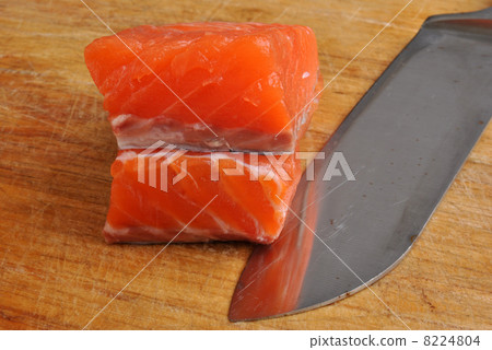 raw organic wild salmon steak from the irish west coast 8224804