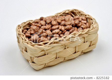 organic pinto beans are good for stew or soup 8225182