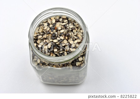 urid dall chilka, organic dry split beans 8225822