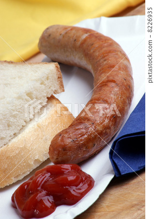 ham sausage with bread on paper plate ham sausage with bread on paper plate 8226935
