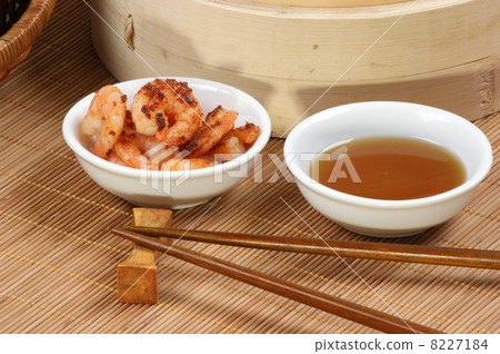 asian style grilled shrimps with organic sauce asian style grilled shrimps with organic sauce 8227184