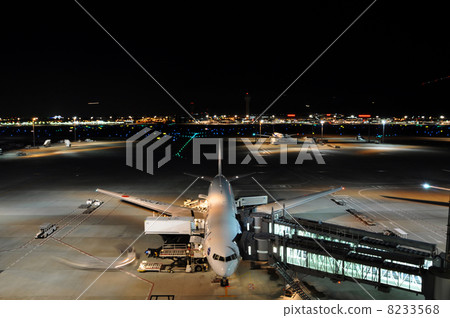 Night parking area 8233568