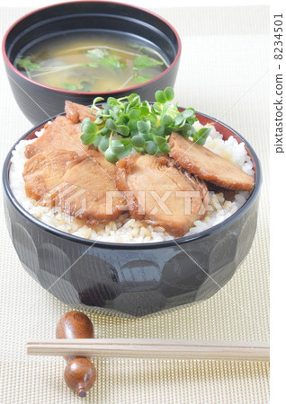 Yakitori-don 8234501