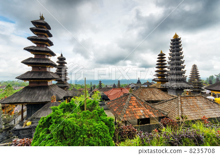 Traditional balinese architecture. The Pura Besakih temple Traditional balinese architecture. The Pura Besakih temple 8235708