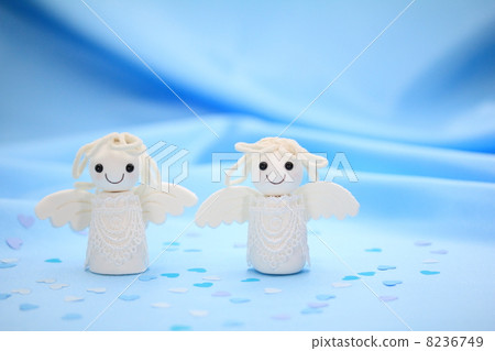 An angel 8236749