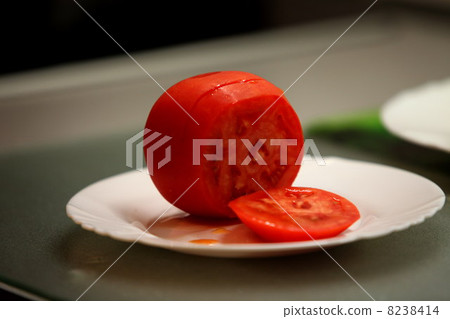Cut tomato slices Cut tomato slices 8238414