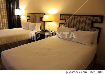 Hotel twin room 8240380