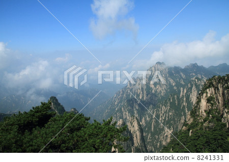 中國黃山的世界遺產風景 8241331