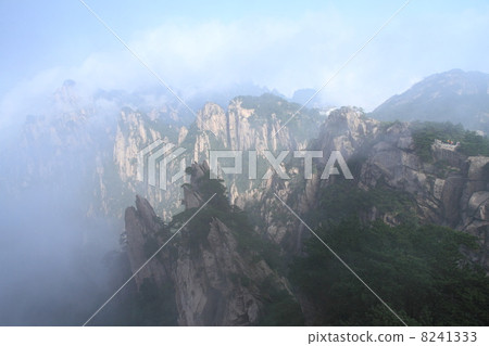 中國黃山的世界遺產風景 8241333