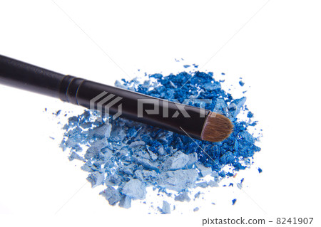 crushed eyeshadows 8241907