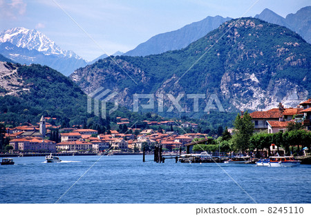 Stresa 8245110