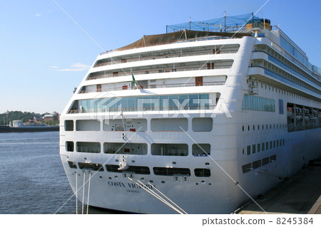 Costa Victoria進入港口 Costa Victoria進入港口 8245384