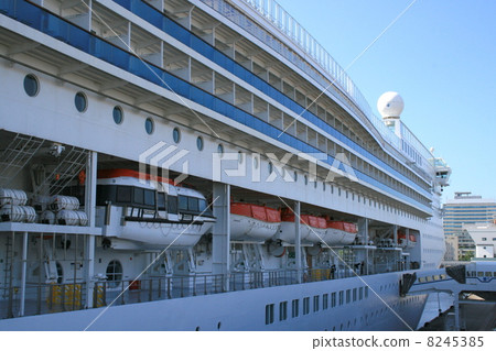 Costa Victoria進入港口 8245385