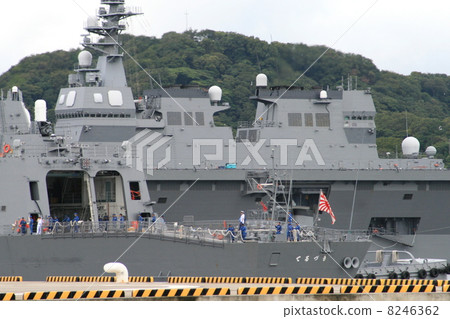 與護航船的入口風景 與護航船的入口風景 8246362