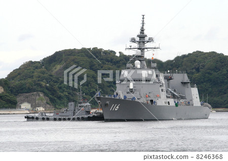 與護航船的入口風景 8246368