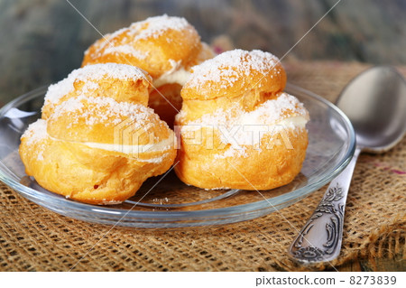 Cakes with custard. 8273839