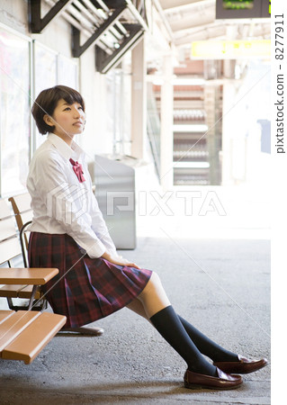 Short hair school girls 8277911
