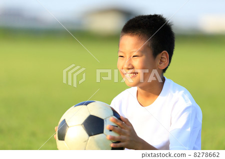 A soccer boy 8278662
