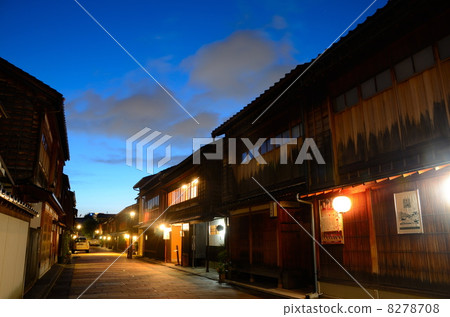 Kanazawa City, Higashi Chaya District, Summer Night View [Horizontal] 8278708