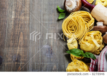 Fresh pasta Fresh pasta 8278946