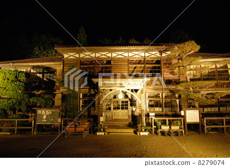 Old Fukiya Elementary School Light Up 8279074
