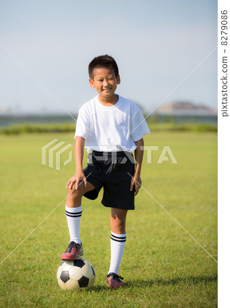A soccer boy 8279086