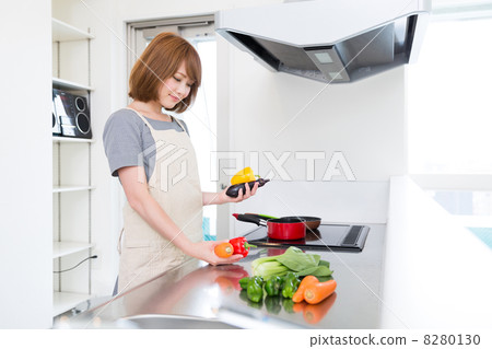 女人做飯 女人做飯 8280130